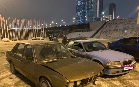 BMW 5 серия, 1985 год, 150 000 рублей, 13 фотография