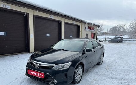 Toyota Camry, 2014 год, 1 860 000 рублей, 2 фотография