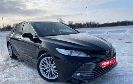 Toyota Camry, 2019 год, 2 820 000 рублей, 2 фотография