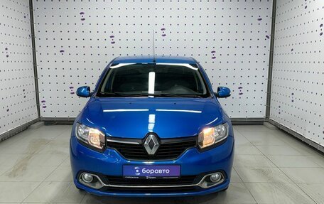 Renault Logan II, 2015 год, 745 000 рублей, 3 фотография