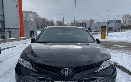 Toyota Camry, 2020 год, 3 500 000 рублей, 2 фотография