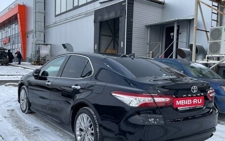 Toyota Camry, 2020 год, 3 500 000 рублей, 4 фотография