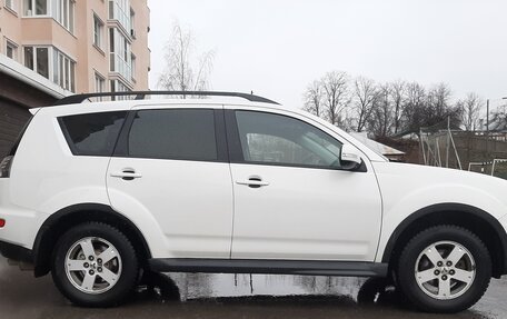 Mitsubishi Outlander III рестайлинг 3, 2011 год, 1 150 000 рублей, 7 фотография