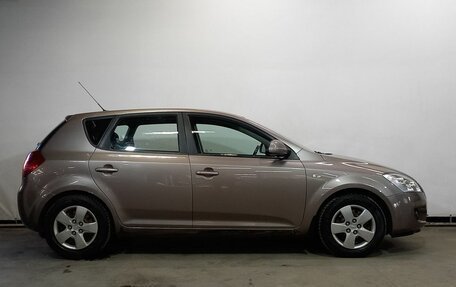 KIA cee'd I рестайлинг, 2009 год, 710 000 рублей, 4 фотография