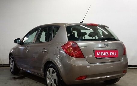 KIA cee'd I рестайлинг, 2009 год, 710 000 рублей, 7 фотография