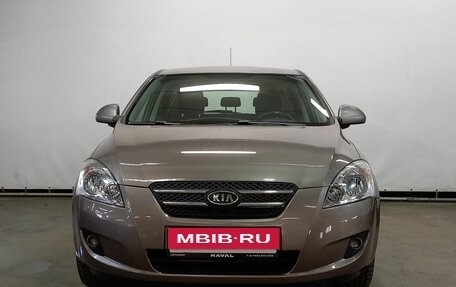 KIA cee'd I рестайлинг, 2009 год, 710 000 рублей, 2 фотография