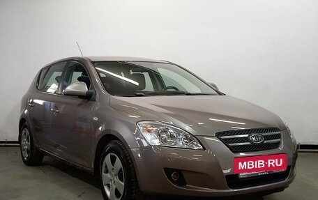 KIA cee'd I рестайлинг, 2009 год, 710 000 рублей, 3 фотография