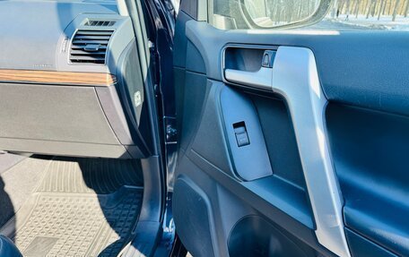 Toyota Land Cruiser Prado 150 рестайлинг 2, 2018 год, 5 290 000 рублей, 11 фотография