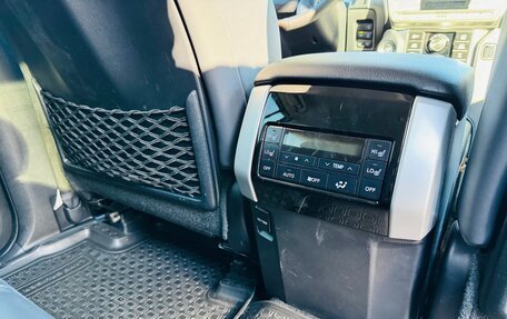 Toyota Land Cruiser Prado 150 рестайлинг 2, 2018 год, 5 290 000 рублей, 12 фотография