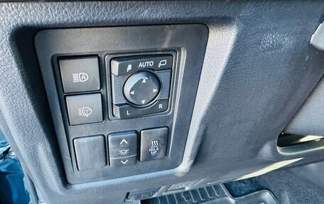 Toyota Land Cruiser Prado 150 рестайлинг 2, 2018 год, 5 290 000 рублей, 14 фотография