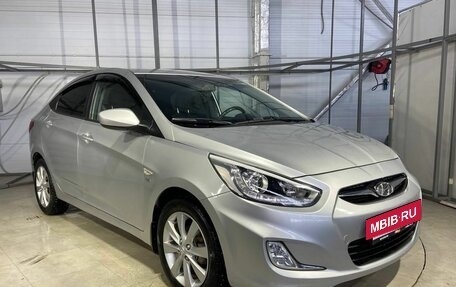 Hyundai Solaris II рестайлинг, 2013 год, 749 000 рублей, 3 фотография