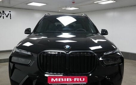 BMW X7, 2024 год, 19 000 000 рублей, 3 фотография