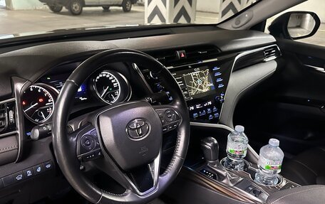 Toyota Camry, 2019 год, 2 200 000 рублей, 7 фотография