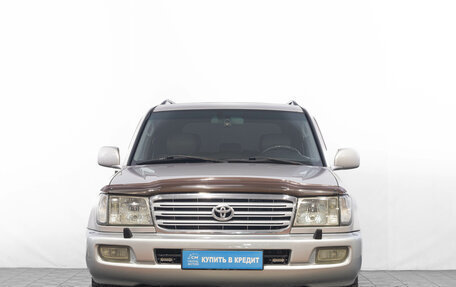 Toyota Land Cruiser 100 рестайлинг 2, 2003 год, 2 299 000 рублей, 3 фотография