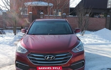 Hyundai Santa Fe III рестайлинг, 2017 год, 2 330 000 рублей, 1 фотография