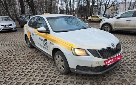 Skoda Octavia, 2018 год, 823 000 рублей, 3 фотография