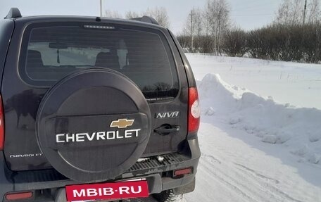 Chevrolet Niva I рестайлинг, 2012 год, 600 000 рублей, 5 фотография