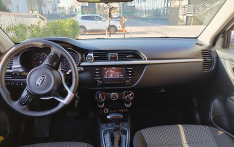 KIA Rio IV, 2018 год, 1 550 000 рублей, 13 фотография