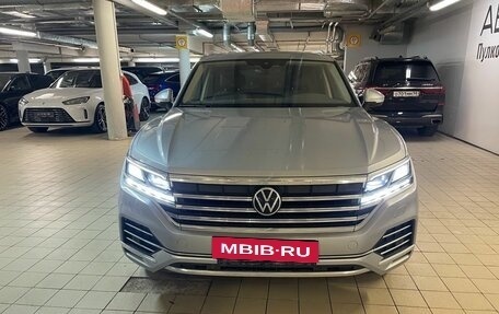 Volkswagen Touareg III, 2022 год, 7 590 000 рублей, 2 фотография