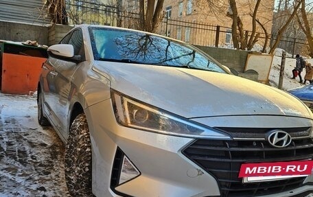 Hyundai Elantra VI рестайлинг, 2019 год, 1 900 000 рублей, 8 фотография