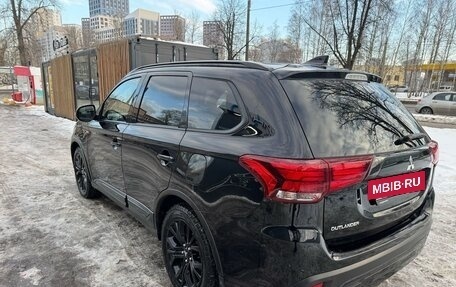 Mitsubishi Outlander III рестайлинг 3, 2021 год, 3 100 000 рублей, 4 фотография