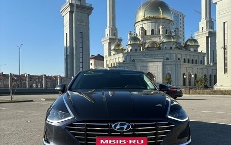 Hyundai Sonata VIII, 2020 год, 2 550 000 рублей, 2 фотография