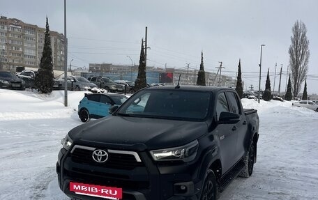 Toyota Hilux VIII, 2020 год, 4 950 000 рублей, 4 фотография