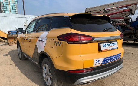 Geely Atlas, 2022 год, 1 350 000 рублей, 4 фотография