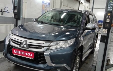 Mitsubishi Pajero Sport III рестайлинг, 2019 год, 2 880 000 рублей, 1 фотография