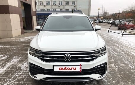 Volkswagen Tiguan II, 2021 год, 4 400 000 рублей, 7 фотография