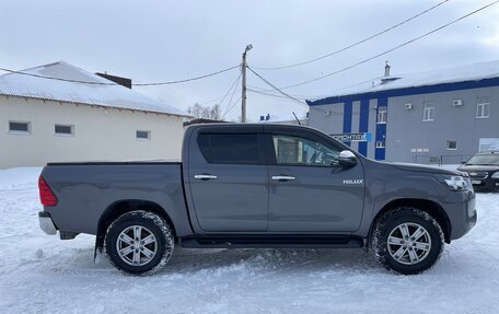 Toyota Hilux VIII, 2021 год, 3 490 000 рублей, 4 фотография