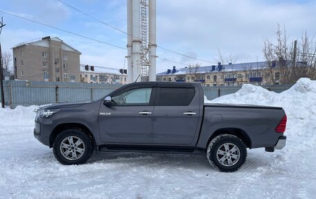 Toyota Hilux VIII, 2021 год, 3 490 000 рублей, 5 фотография