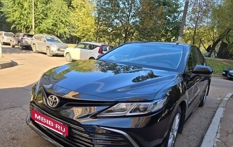 Toyota Camry, 2021 год, 2 950 000 рублей, 9 фотография