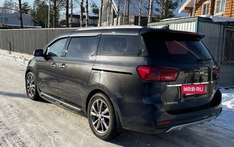 KIA Carnival III, 2018 год, 2 800 000 рублей, 4 фотография