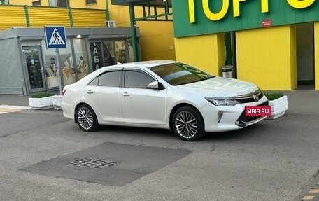 Toyota Camry, 2017 год, 2 350 000 рублей, 2 фотография