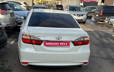 Toyota Camry, 2017 год, 2 350 000 рублей, 8 фотография