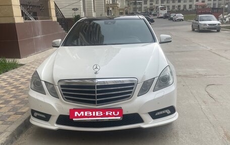 Mercedes-Benz E-Класс, 2011 год, 1 350 000 рублей, 3 фотография