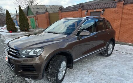 Volkswagen Touareg III, 2012 год, 3 100 000 рублей, 2 фотография