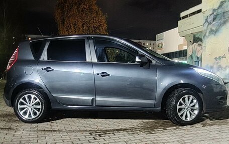 Renault Scenic III, 2010 год, 900 000 рублей, 2 фотография