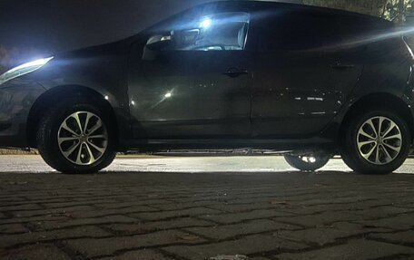 Renault Scenic III, 2010 год, 900 000 рублей, 3 фотография