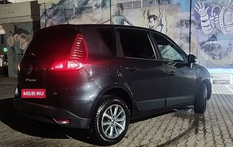 Renault Scenic III, 2010 год, 900 000 рублей, 10 фотография