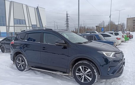 Toyota RAV4, 2018 год, 2 550 000 рублей, 3 фотография