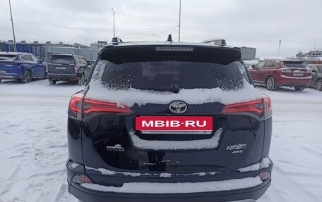 Toyota RAV4, 2018 год, 2 550 000 рублей, 6 фотография