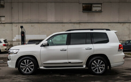 Toyota Land Cruiser 200, 2017 год, 7 364 570 рублей, 10 фотография