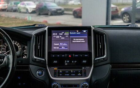 Toyota Land Cruiser 200, 2017 год, 7 364 570 рублей, 19 фотография