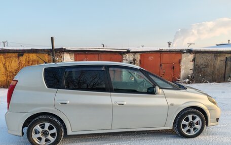 Toyota Opa I рестайлинг, 2001 год, 580 000 рублей, 2 фотография