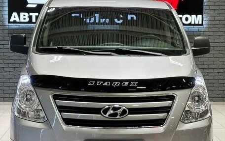 Hyundai Grand Starex Grand Starex I рестайлинг 2, 2017 год, 2 747 000 рублей, 3 фотография