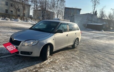 Skoda Fabia II, 2008 год, 448 000 рублей, 2 фотография