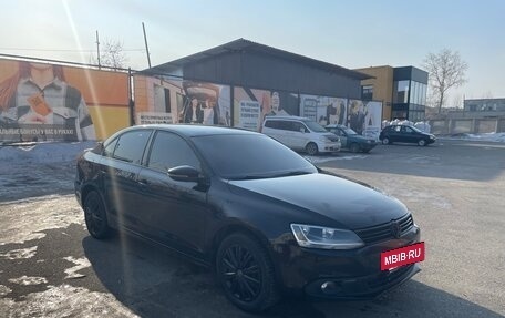 Volkswagen Jetta VI, 2012 год, 930 000 рублей, 3 фотография