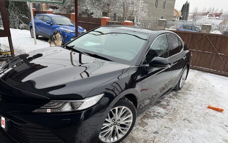 Toyota Camry, 2019 год, 4 000 000 рублей, 1 фотография